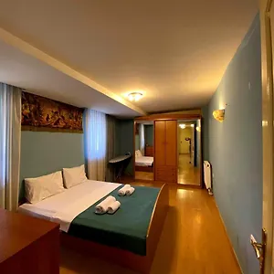 https://wine-rise.alltbilisihotels.com